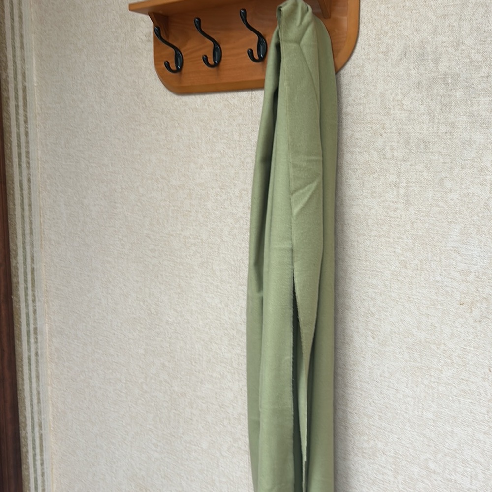 Ladies Winter Scarfs - Picture 3 of 8
